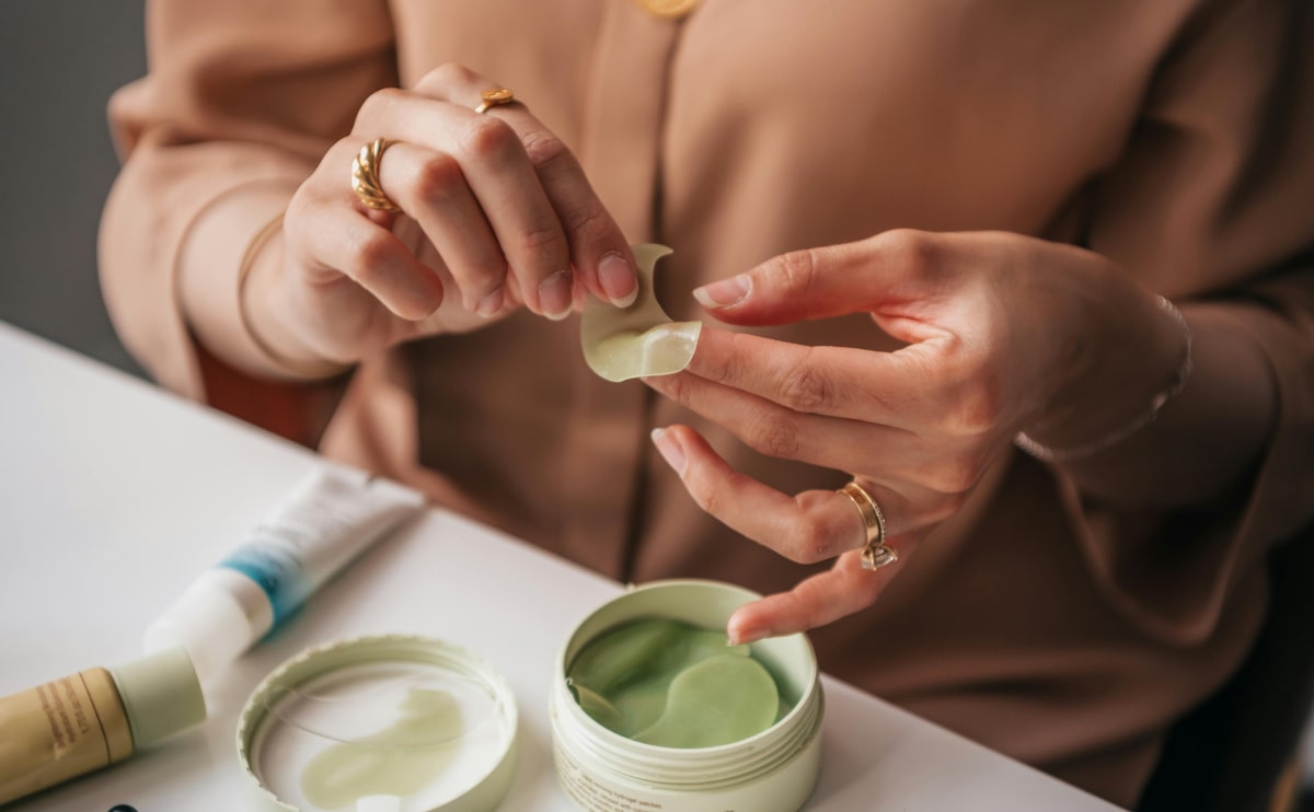 mr fog vape flavors compared on a 2025 store shelf